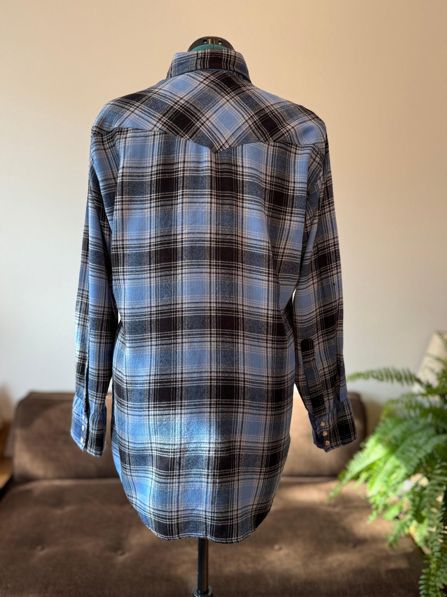 Men’s Vintage Flannel | Western Essentials by Karman | M