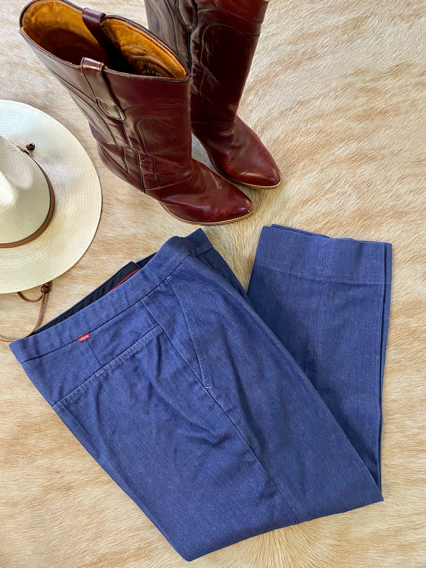 Levis Red Tag Cropped Jeans | Soft, Sta-Prest | Womens M 31x22