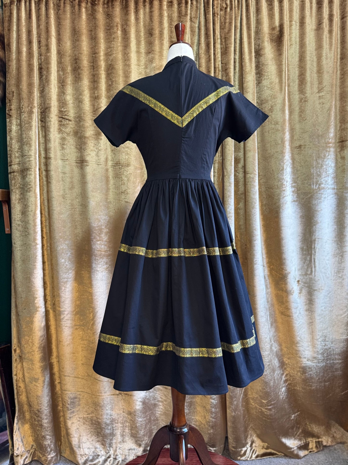 1950’s Inspired Western Patio Dress, Black & Metallic Gold | XS
