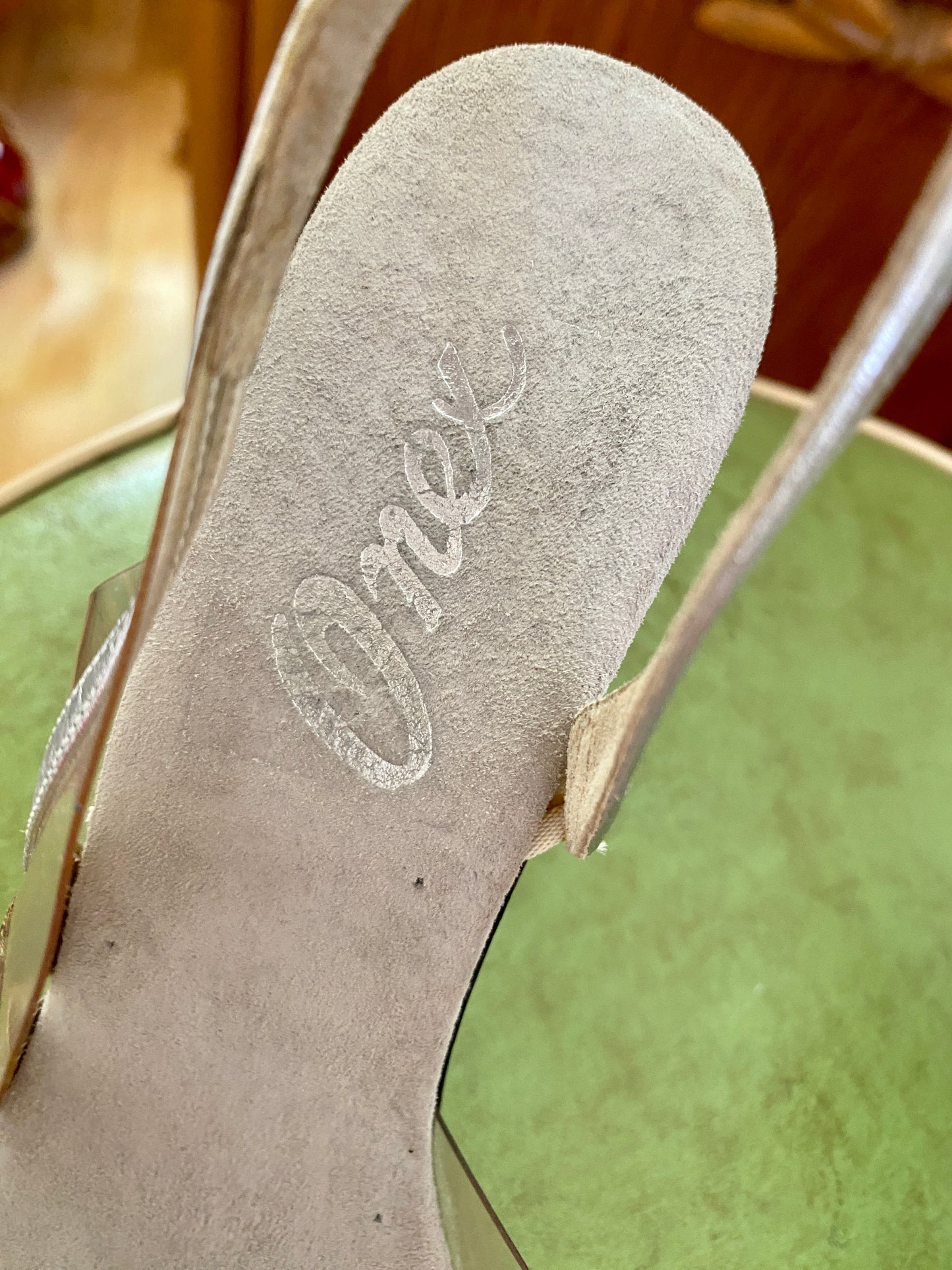 1950's Vintage Lucite Heels by Onex | Clear | Size 7.5 | Silver, Brown | Slingback