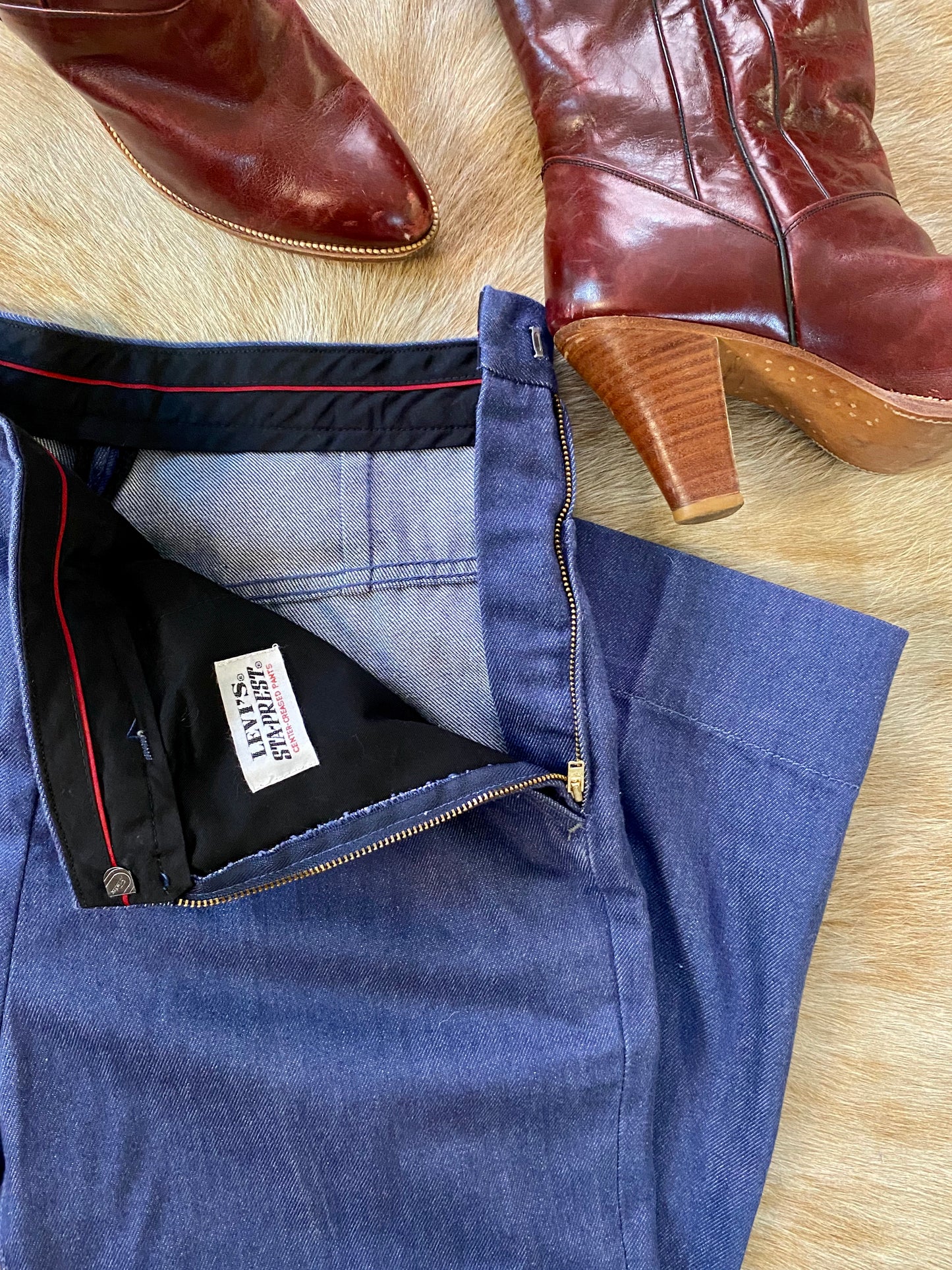 Levis Red Tag Cropped Jeans | Soft, Sta-Prest | Womens M 31x22