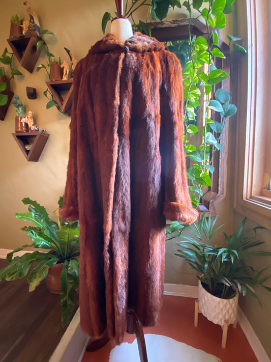 1940’s Benton Furs Genuine Marmot Real Fur Coat | rich cognac brown Womens L/XL