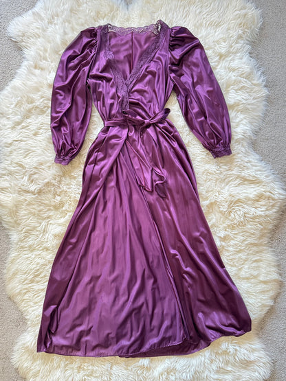 Vintage 1970’s 1980’s Purple Robe, Nylon & Lace