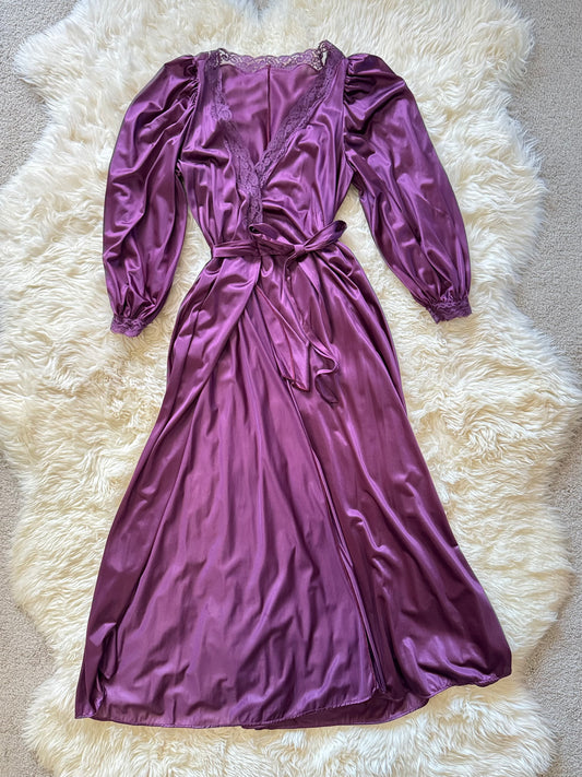 Vintage 1970’s 1980’s Purple Robe, Nylon & Lace