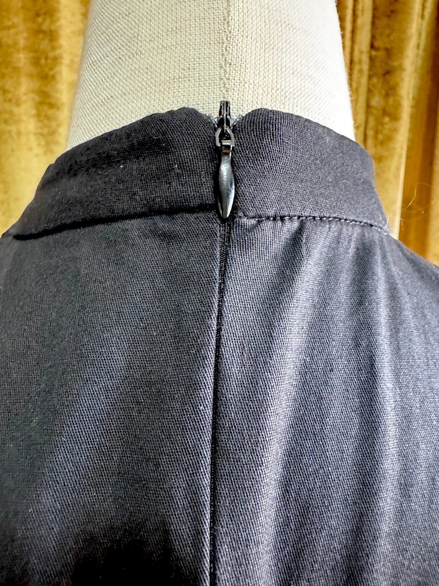 1950’s Inspired Western Patio Dress, Black & Metallic Gold | XS