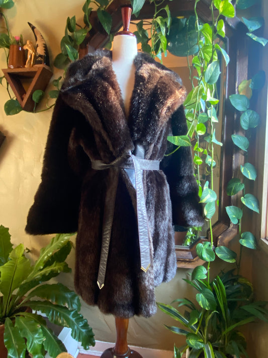 Vintage Chocolate Faux Fur Coat w/ Belt | plush, luxurious old Hollywood glam, big bell sleeves, oversized collar | Women's L