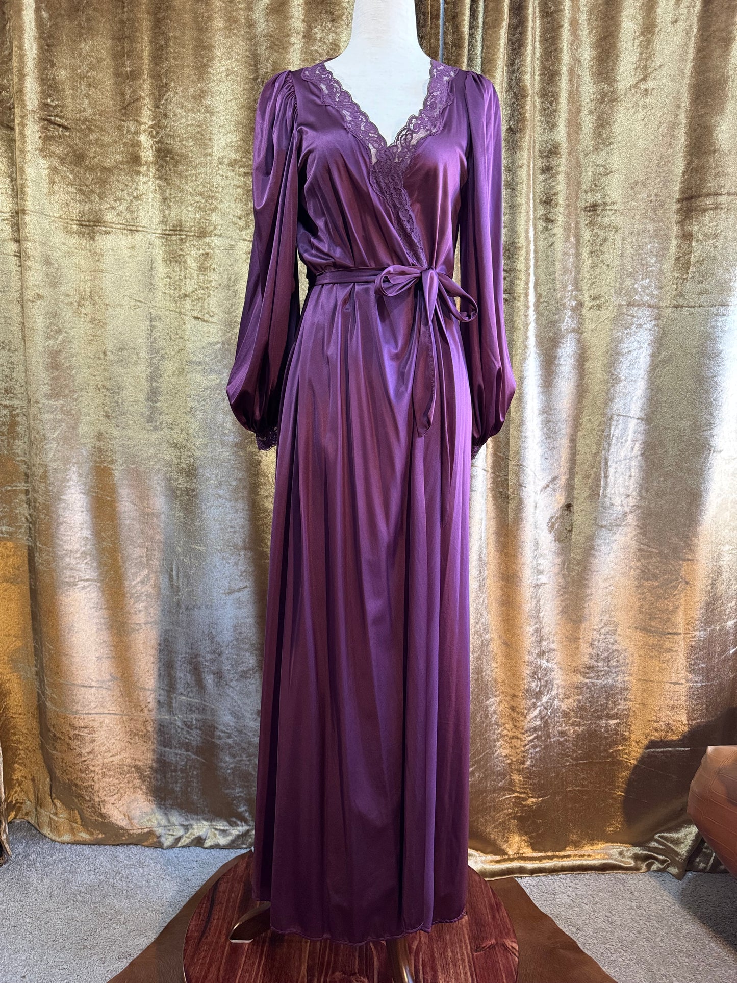 Vintage 1970’s 1980’s Purple Robe, Nylon & Lace
