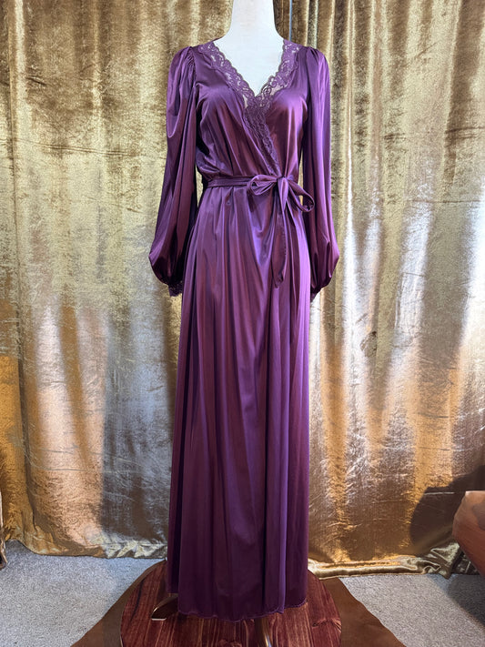 Vintage 1970’s 1980’s Purple Robe, Nylon & Lace