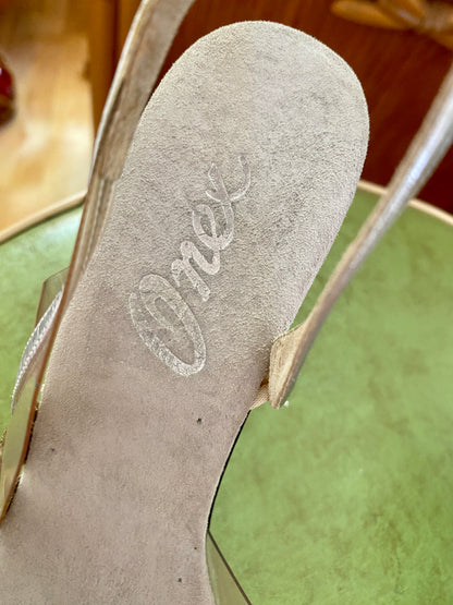1950's Vintage Lucite Heels by Onex | Clear | Size 7.5 | Silver, Brown | Slingback