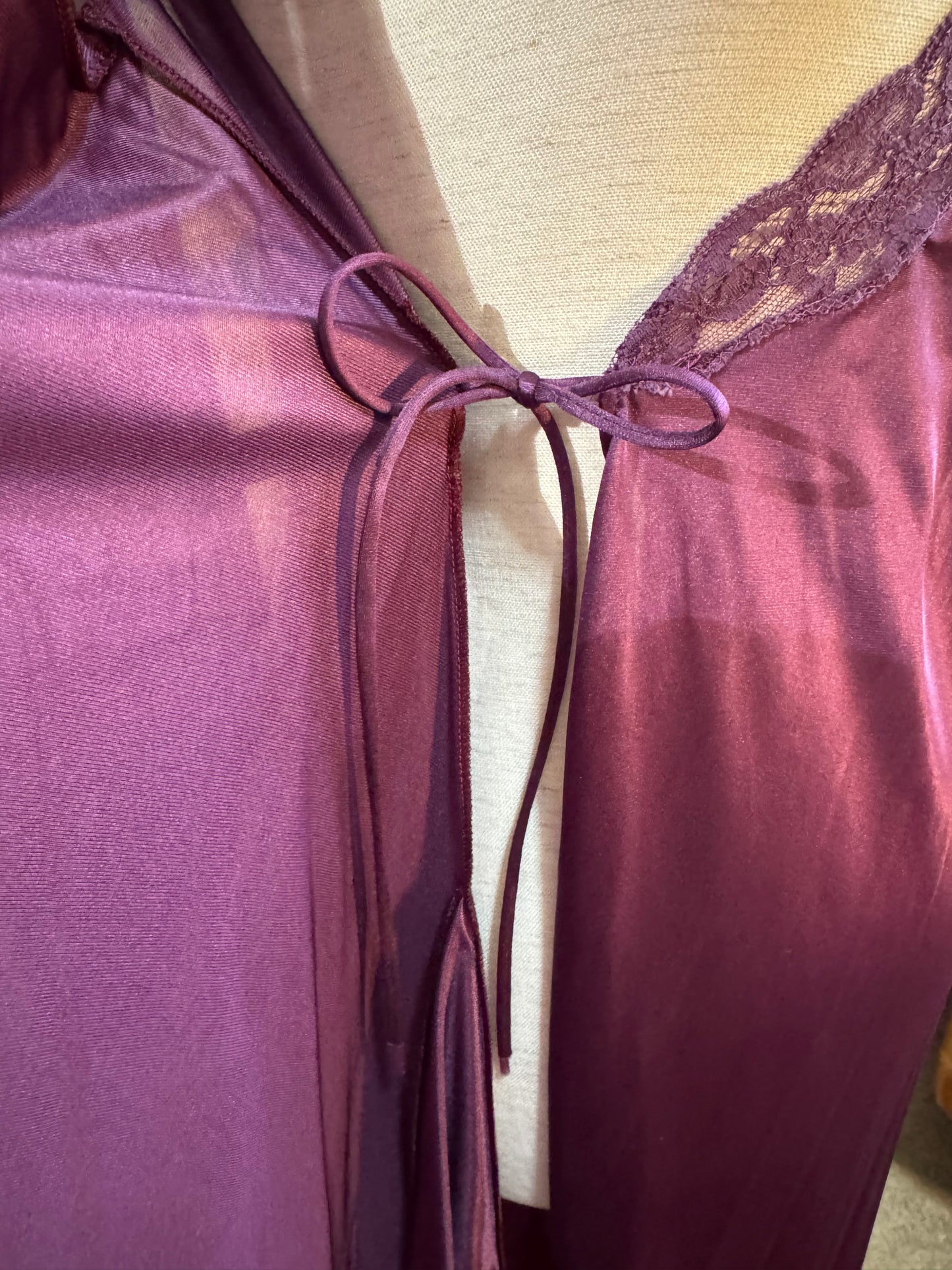 Vintage 1970’s 1980’s Purple Robe, Nylon & Lace