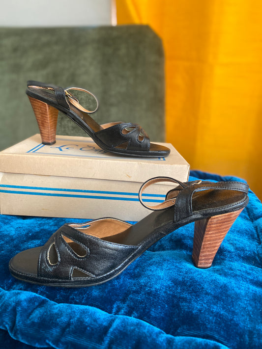Vintage High Heels w/ Original Box | Leather | Le Original | 8M