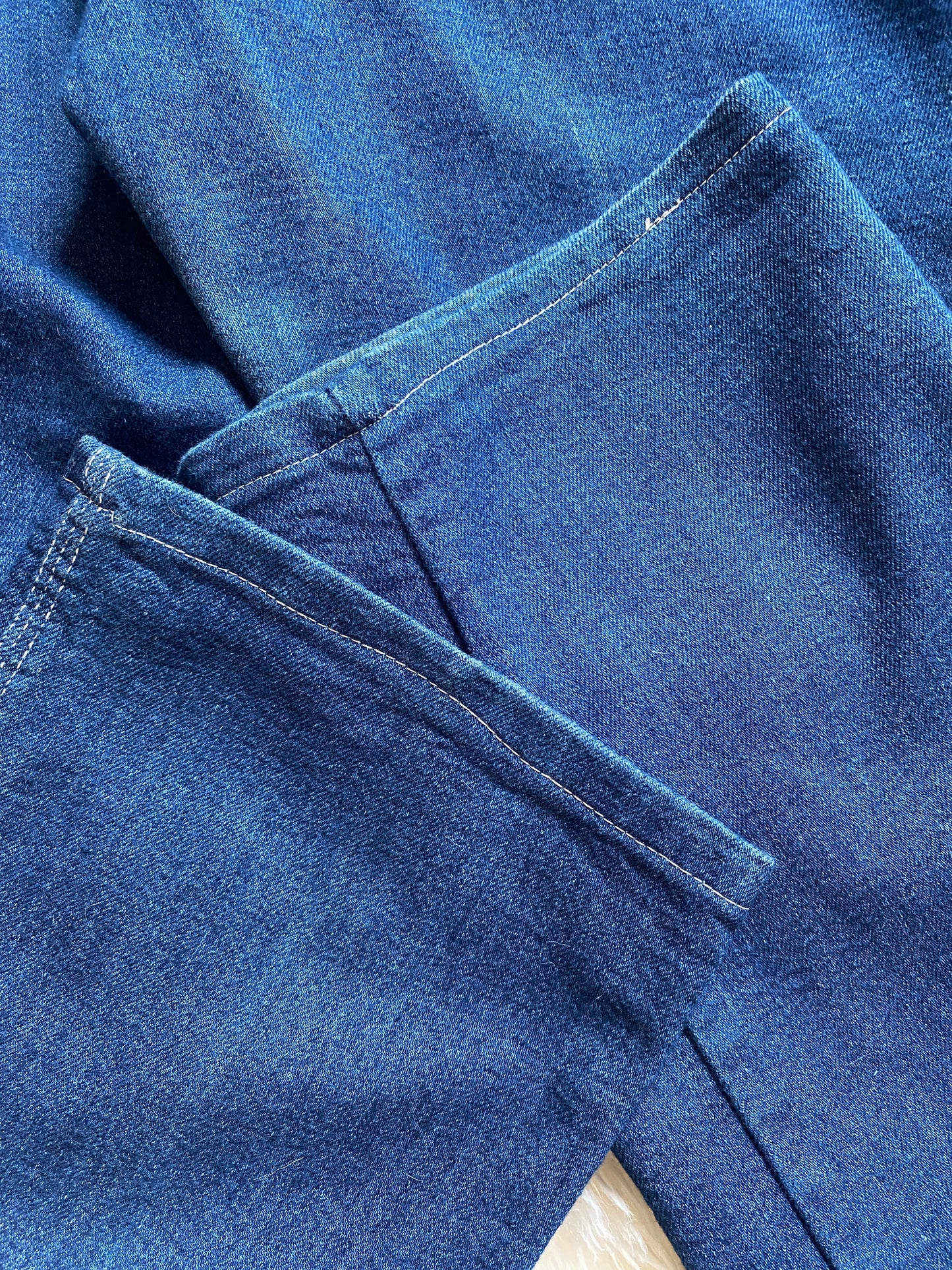 Vintage High-Waist Wrangler Jeans | Back Stitch Detail, Wide Leg, Red White & Blue | 12