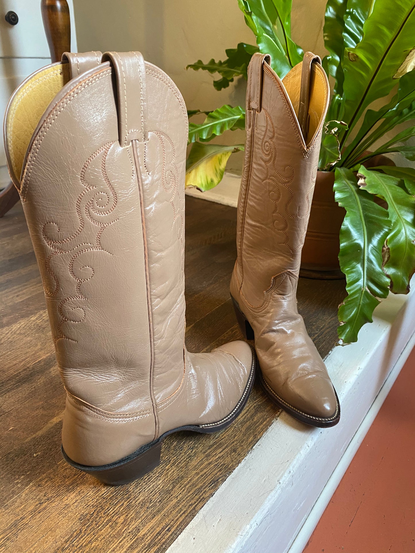 Vintage Nocona Western Boots | 6B Womens