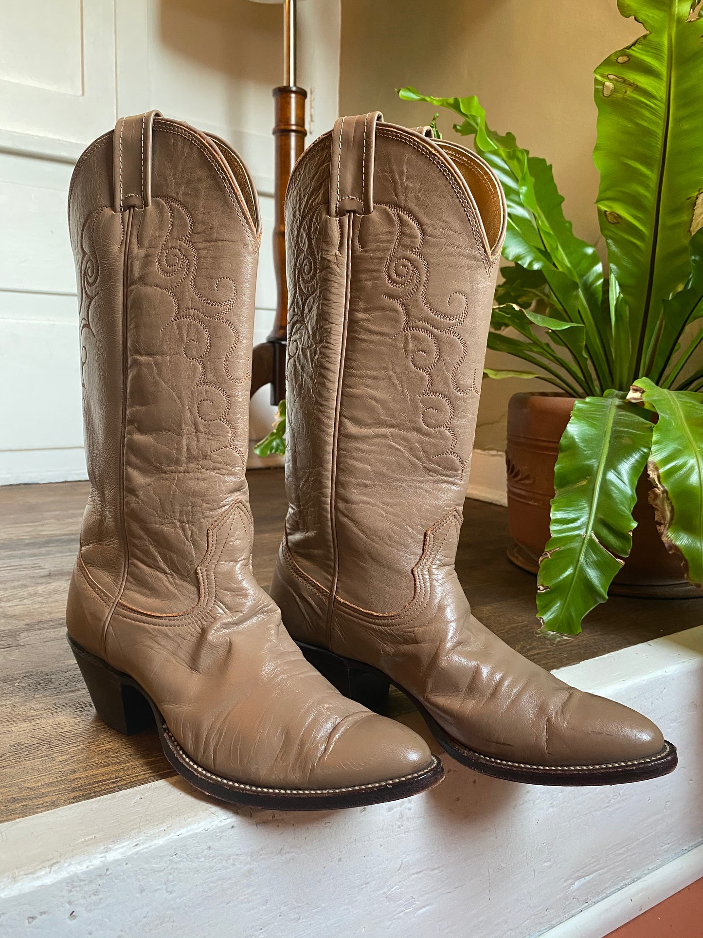 Vintage Nocona Western Boots | 6B Womens